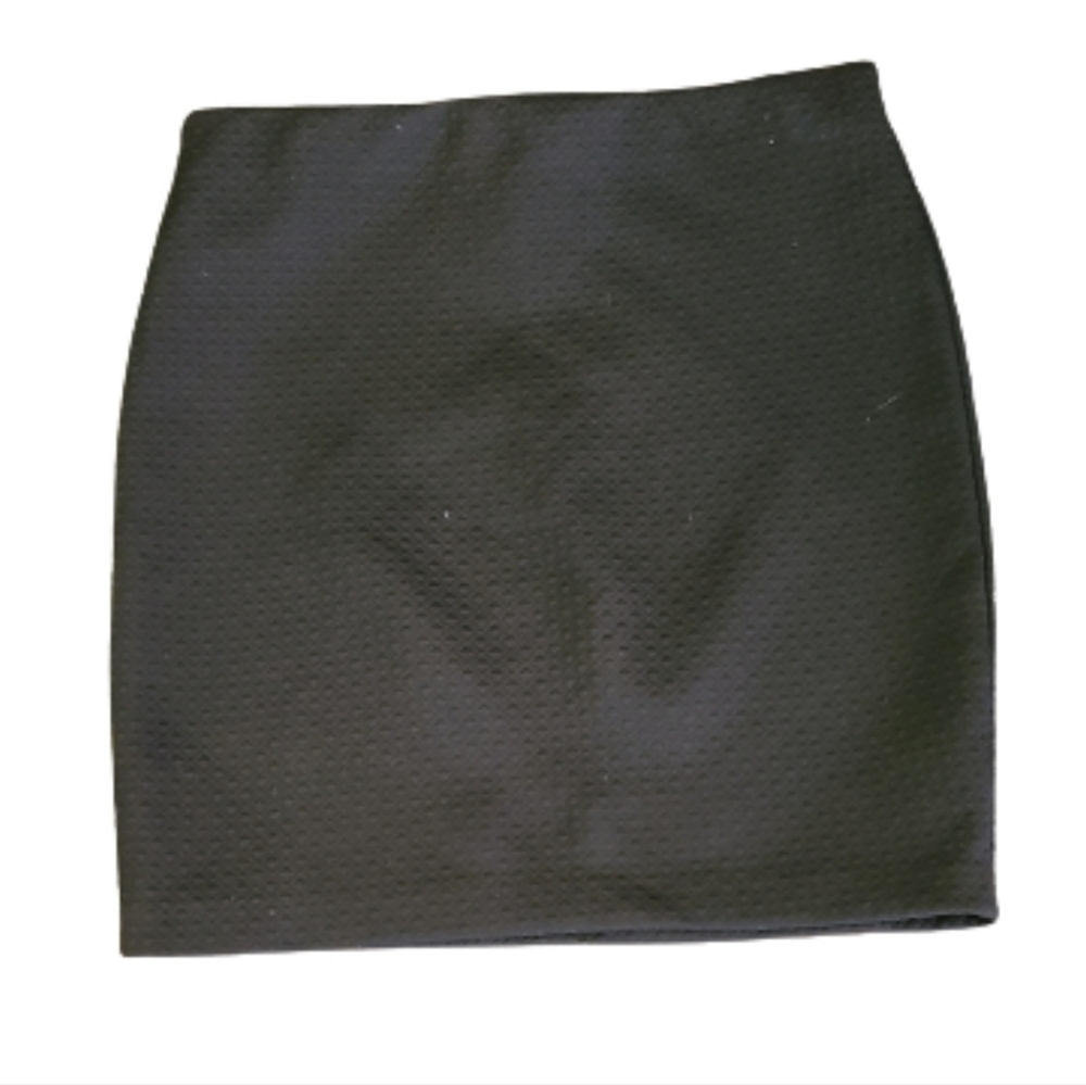 Le Chateau Women's Mini Classic Skirt Black  Size XXS